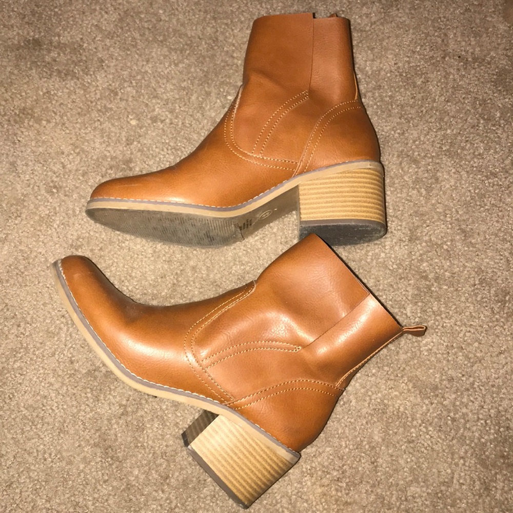 Brown boots